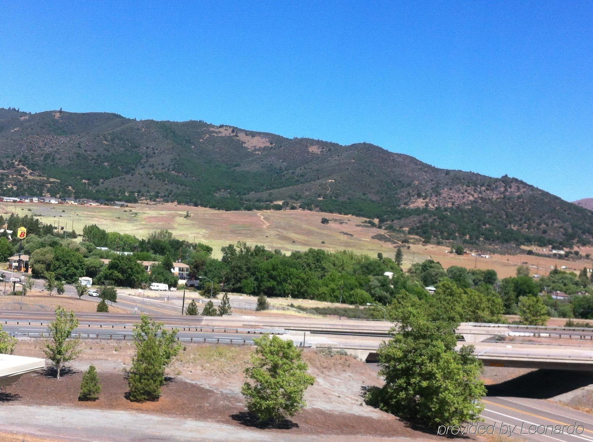 Holiday Inn Express Yreka-Shasta Area, An Ihg Hotel Exterior foto